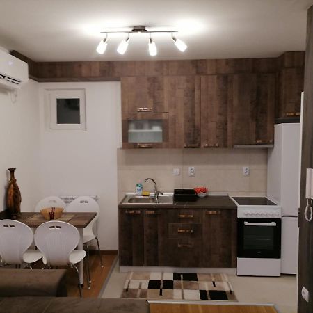Apartman Ana Ni Extérieur photo